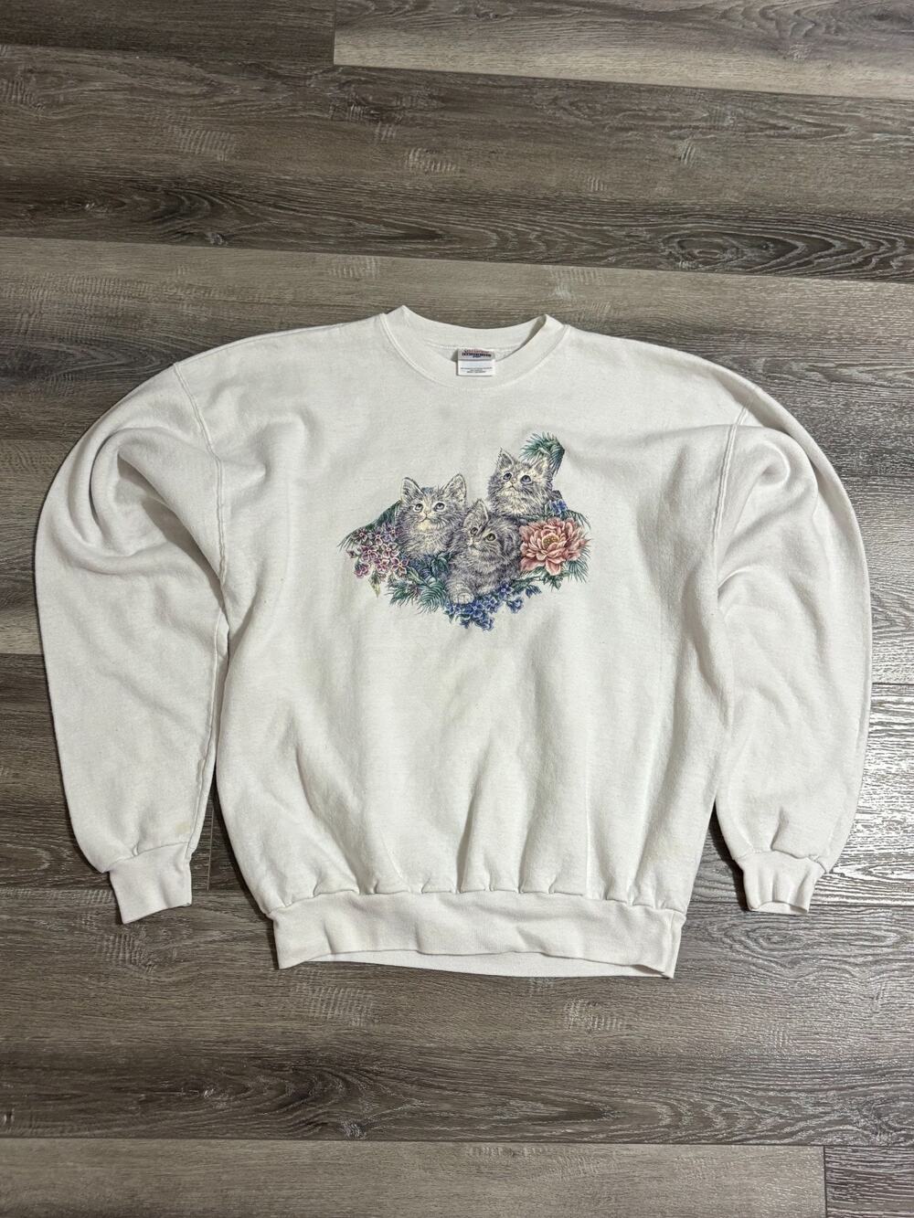 Vintage 90s Hanes Cute Cats White Crewneck Retro Preppy Casual - Men’s Large